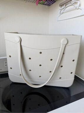 Eva Shade and Shore Minimalist Cream Tote Bag